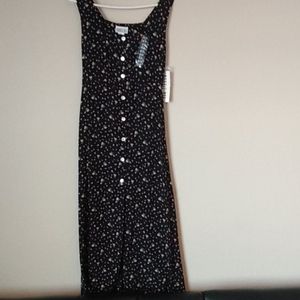 Robbie Bee Maxie dress with tie in back